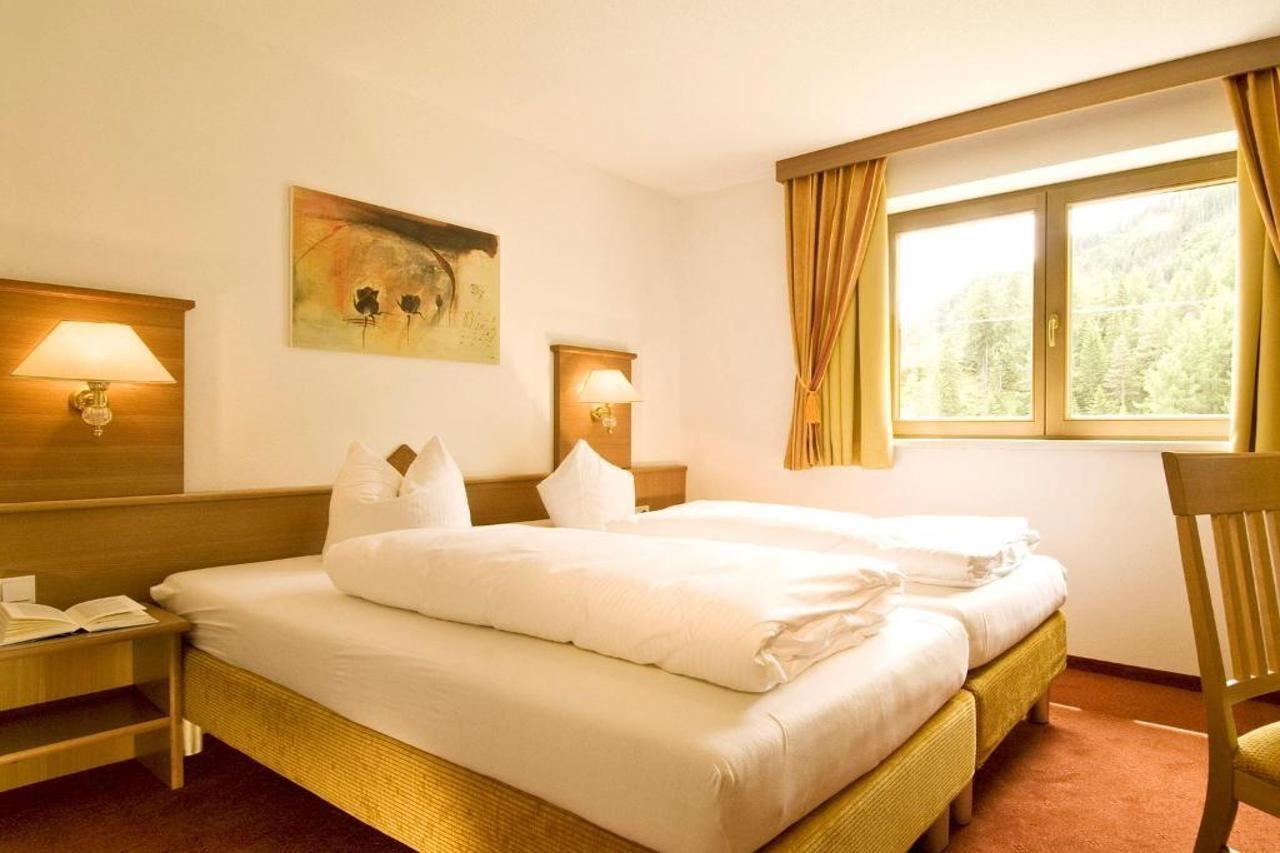 סרפהאוס Hotel Garni Alpenjuwel מראה חיצוני תמונה